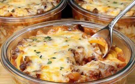 Käse-Pasta-Auflauf mit Hackfleisch und Gemüse