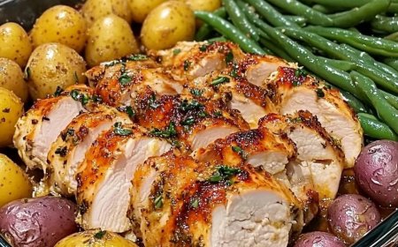 One-Pan Knoblauch Kräuterhühnchen mit Kartoffeln  grünen Bohnen