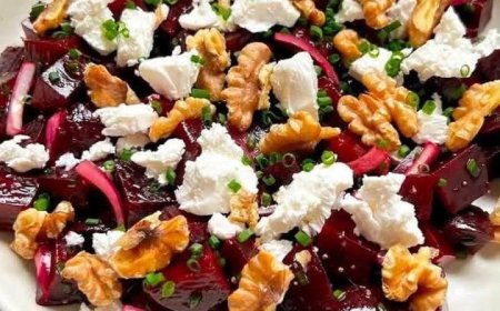 Rote Bete Salat mit Feta und Walnüssen