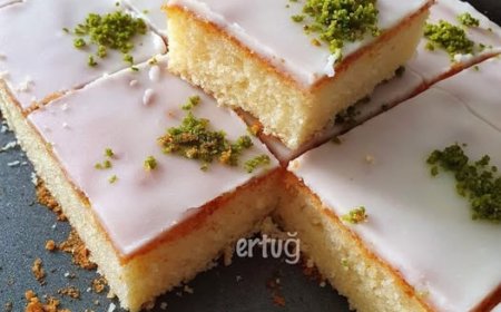 Zitronenkuchen vom Blech, megasaftig