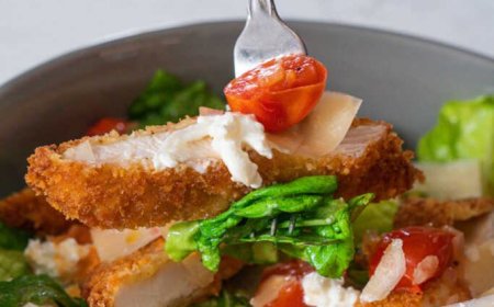 Hühnchen-Parmesan-Salat