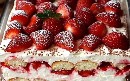 Blitz Erdbeer Tiramisu: Das perfekte Dessert in nur 10 Minuten