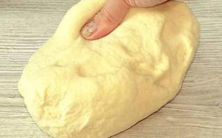Rezept für Hefeteig ohne Aufgehen. 15 Minuten und fertig zum Backen