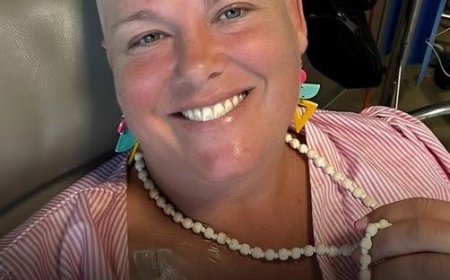 Eine 47-jährige Frau mit Krebs im Stadium 4 warnt dringend vor einem subtilen Symptom, das sie übersehen hatte