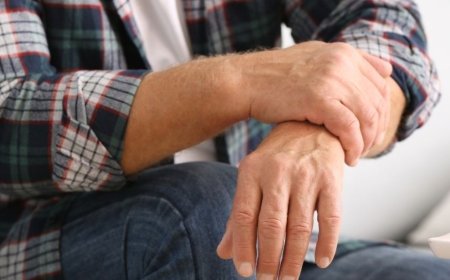 Einen Monat vor meinem Schlaganfall begann mein Körper, mich zu warnen. Hier sind die ersten Symptome