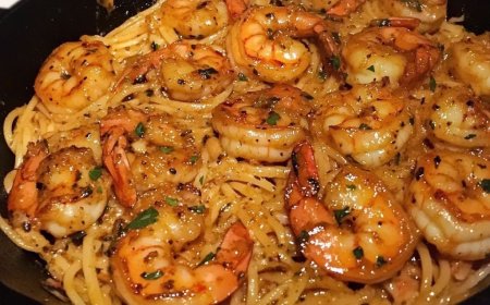 Dieses Gericht schmeckt wie aus dem Restaurant, ist aber in weniger als 30 Minuten zubereitet – perfekt für Wochentage oder ein entspanntes Abendessen.