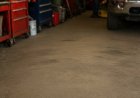 Ein Mechaniker fand eine verlorene Geldbörse – am nächsten Tag stand plötzlich ein Sheriff vor seiner Tür