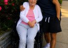 Ich kümmerte mich um meine 85-jährige Nachbarin wegen ihres Erbes, aber sie hinterließ mir nichts