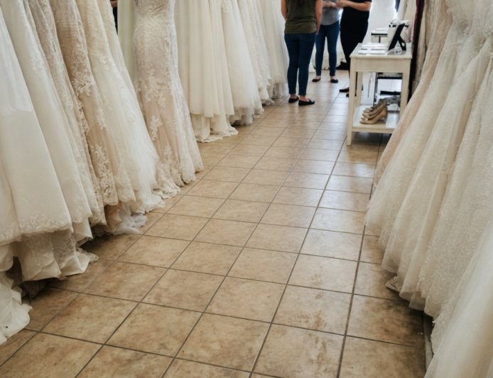 Meine Verlobte wusste nicht, wen sie in der Boutique vor sich hatte