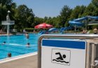 Freibad passt seine Regeln an – die Reaktionen könnten unterschiedlicher kaum sein