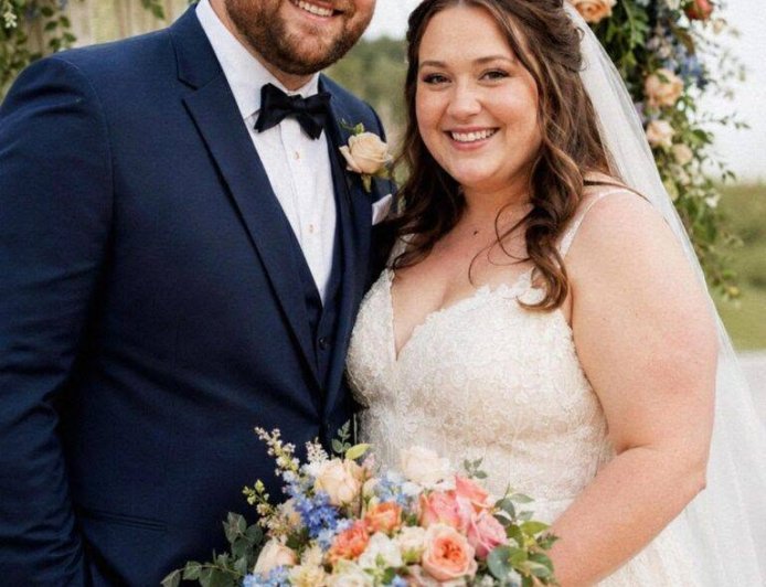 In unserer Hochzeitsnacht zeigte mir meine Frau ein altes Foto – und plötzlich ergab alles einen Sinn