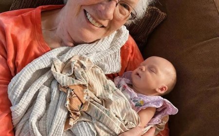 Mit 79 Jahren wurde ich noch einmal Mutter – doch eine unerwartete Frage vor Gericht enthüllte ein jahrzehntelanges Familiengeheimnis