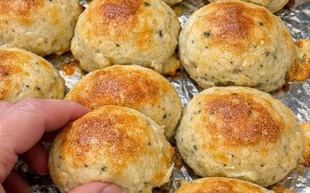 Biscuit-Ranch-Bällchen: Dieser 3-Zutaten-Snack ist warm aus dem Ofen besonders lecker