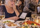 Meine zukünftige Schwiegermutter lud meine Mutter zum Essen ein – doch am Ende wartete eine unerwartete Rechnung