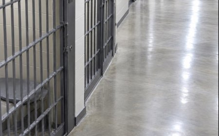 Niemand auf dem Marinestützpunkt wusste, welche Position sie wirklich hatte – bis sich alles änderte.