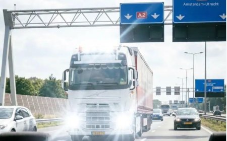 Blinkt der LKW einmal mit den Scheinwerfern, nachdem du ihn überholt hast?